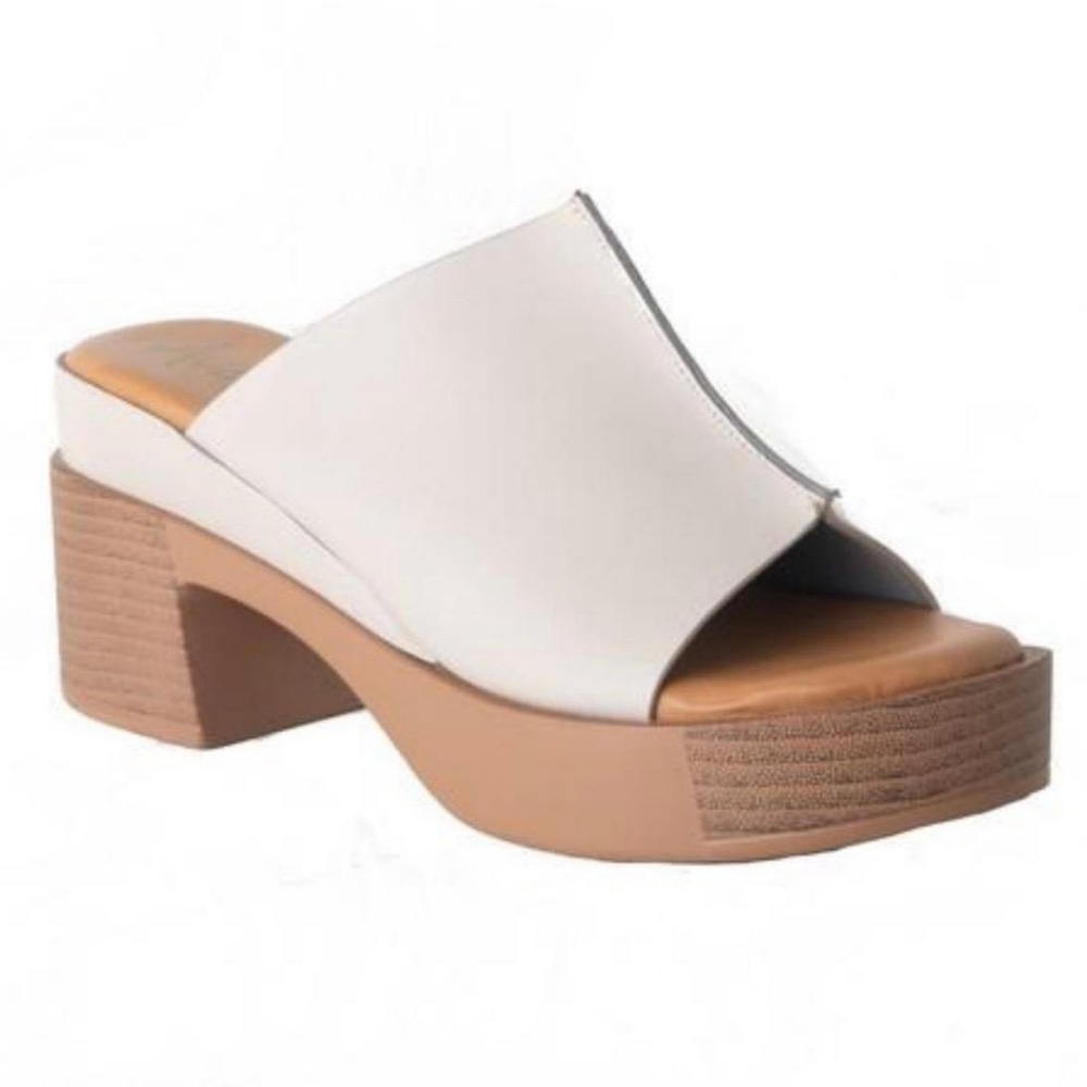 Avanti Modd Slip-On